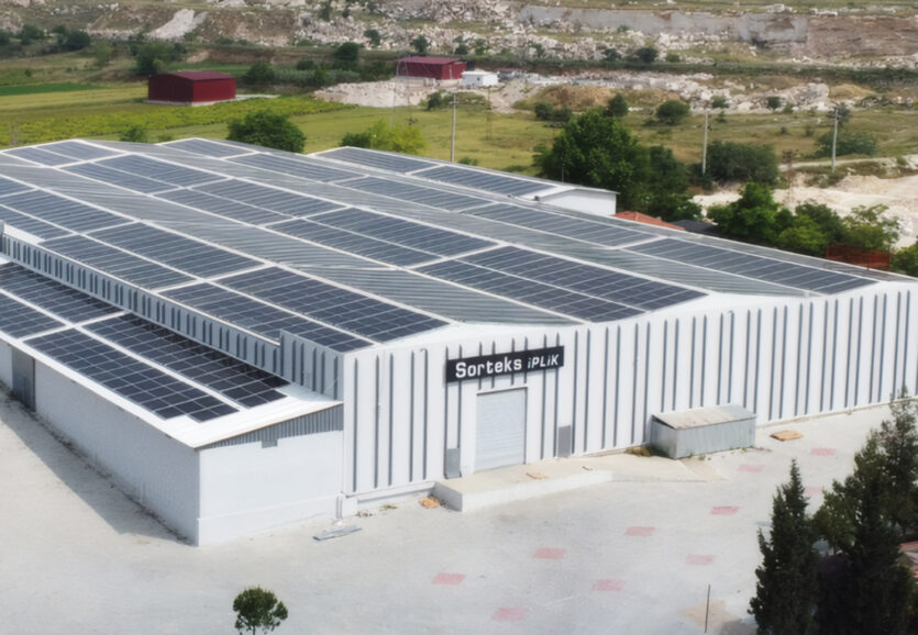 sorteks-güneş-paneli-temizliği-Cfsgroup